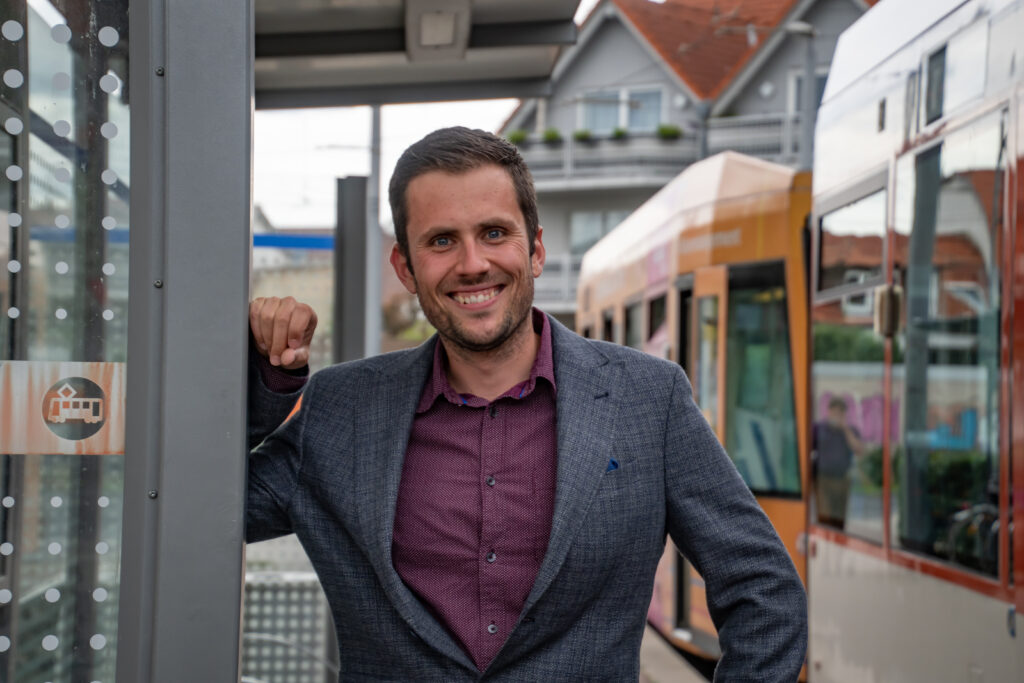 16 Patrick Kroehnert